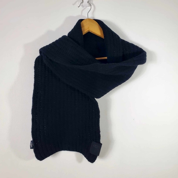 UGG Lambswool scarf Black unisex - Picture 4 of 9